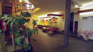 Fotos vom Eingangsbereich und Treppenhaus